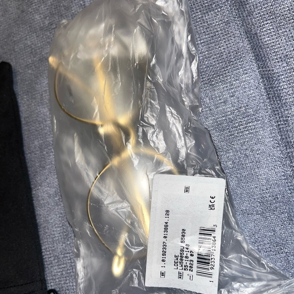 Loewe - Picture 7 of 9